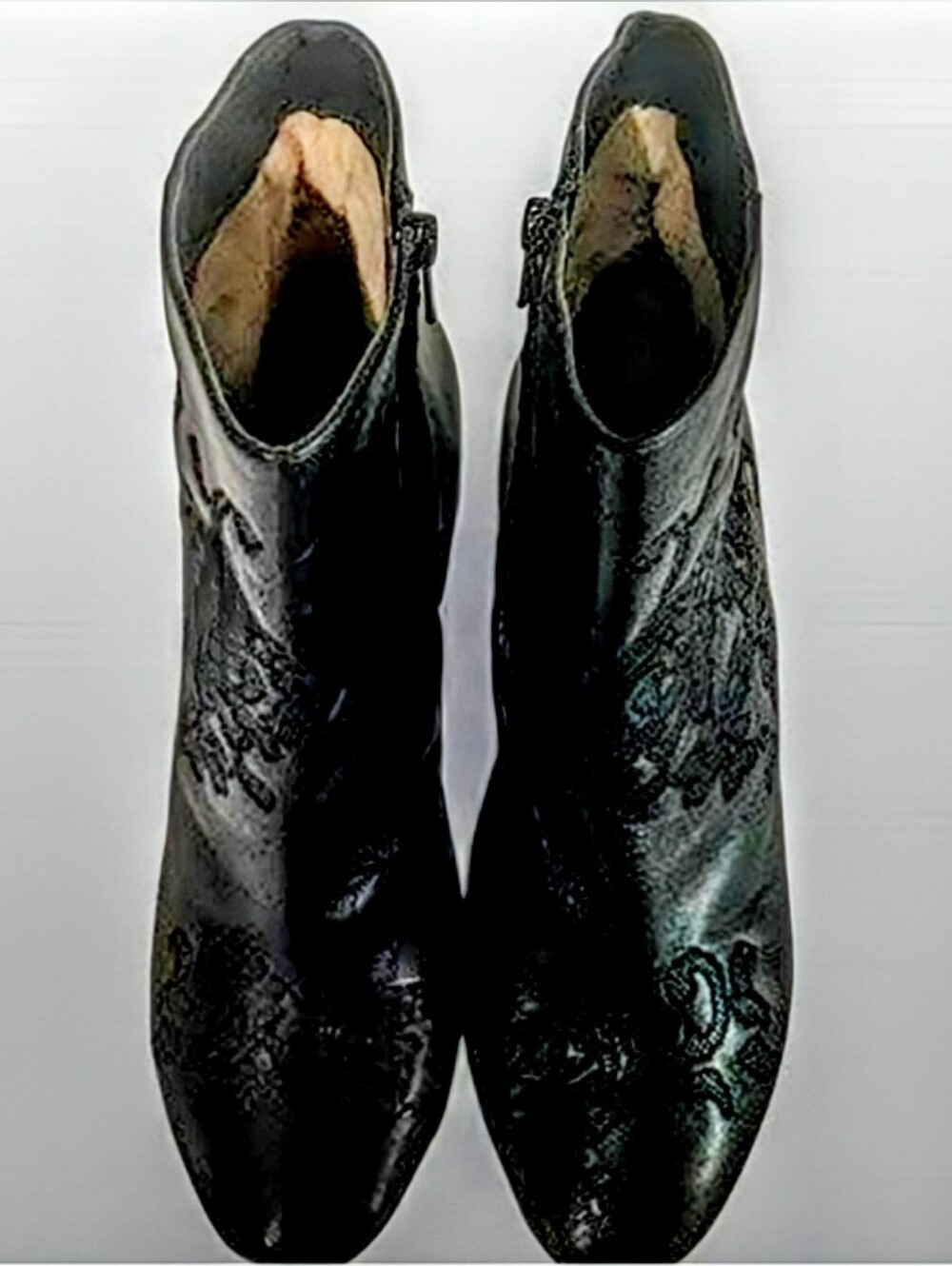 👢 Michael Kors VTG Leather Embossed Floral Side Zip Boots /Ankle Booties Black - Picture 3 of 10